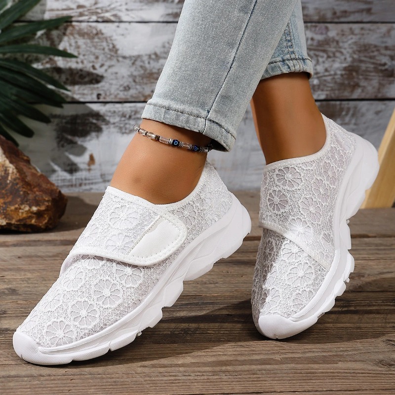 White Sneaker Care Kit - Damskie sneakersy, lekkie i oddychające buty