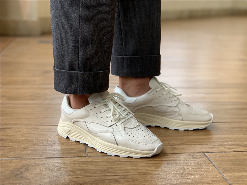White Sneaker Care Kit - Męskie buty casual z okrągłym noskiem,