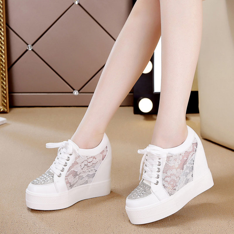 Damskie letnie buty XMWRLW, od – White Sneaker Care Kit recenzja i cena